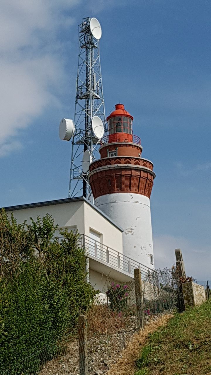 Le phare d'Ault à découvrir en balade