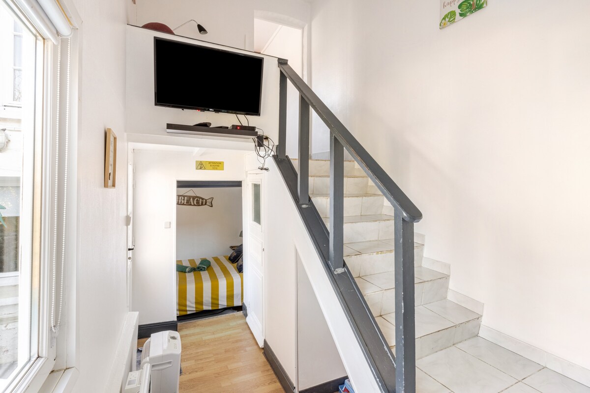 Tiny Bikini — esprit tiny house sur 3 niveaux